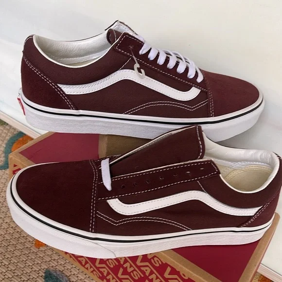 Vans WMNS Old SkoolColor Theory Bitter Chocolate VN0005UF7YOSneakers